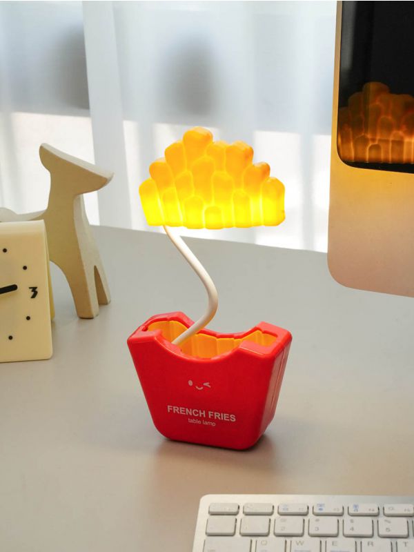 מנורה מפלסטיק